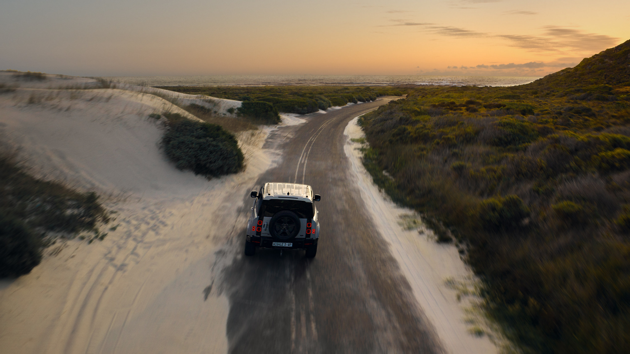 VEHICULE x LAND ROVER DEFENDER 6